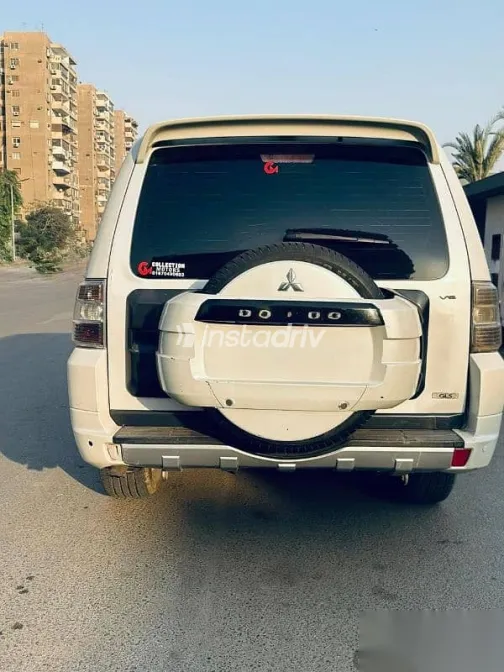 Mitsubishi Pajero 2014 White Used for Sale - 6