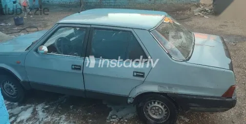 فيات ريجاتا 1986 أزرق غامق مستعملة للبيع - 5