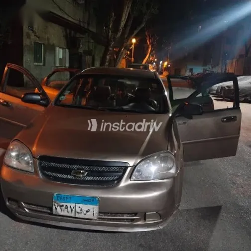 شيفروليه أوبترا 2006 ذهبي مستعملة للبيع - 1