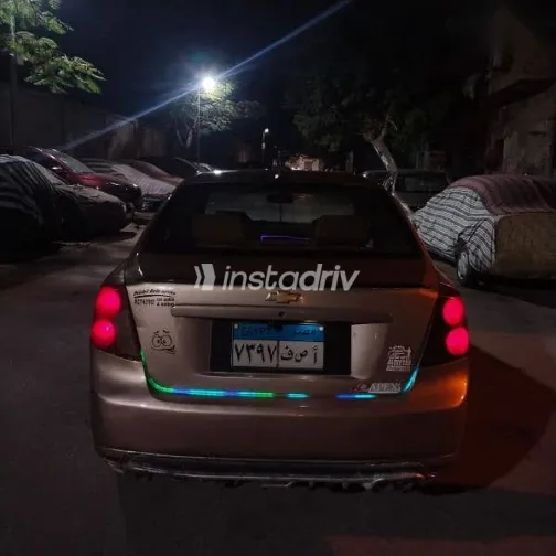 شيفروليه أوبترا 2006 ذهبي مستعملة للبيع - 4