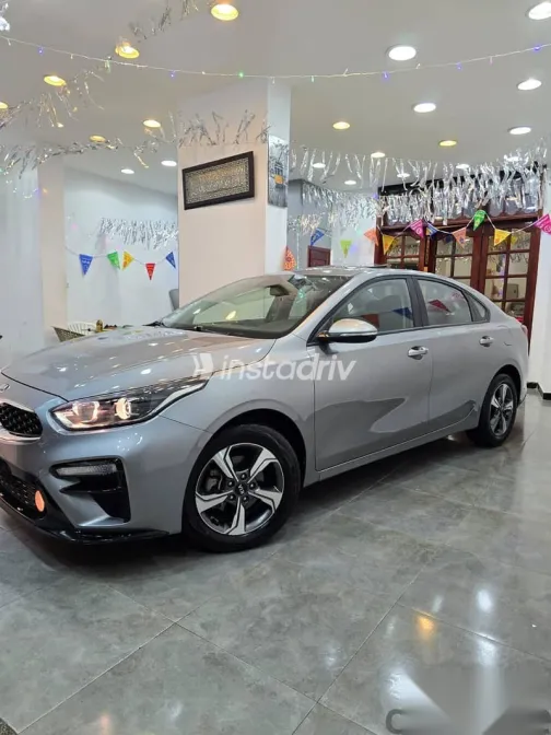 Kia Cerato 2021 Gray Used for Sale - 7