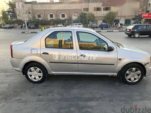 رينو لوجان 2013 فضي مستعملة للبيع - 3