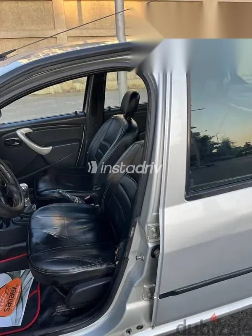 رينو لوجان 2013 فضي مستعملة للبيع - 5