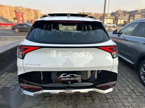 كيا سبورتاج 2022 أبيض مستعملة للبيع - 6