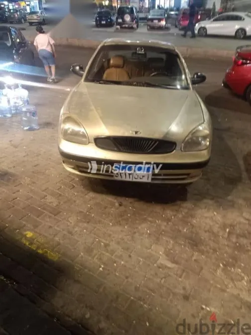 Daewoo Nubira 1999 Gold Used for Sale - 2
