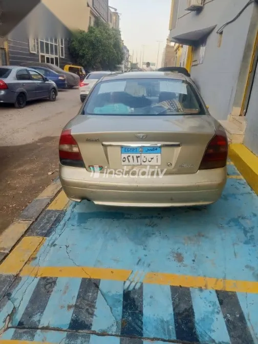 Daewoo Nubira 1999 Gold Used for Sale - 3