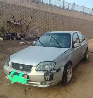 Hyundai Verna 2004 Silver Used for Sale
