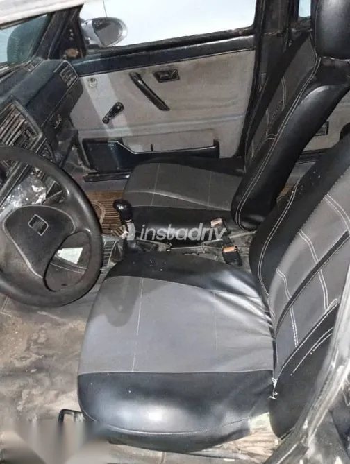 فولكس فاغن جيتا 1990 أزرق غامق مستعملة للبيع - 3