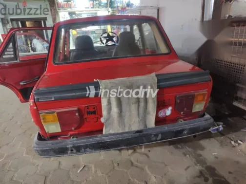 فيات 128 1977 أحمر مستعملة للبيع - 3