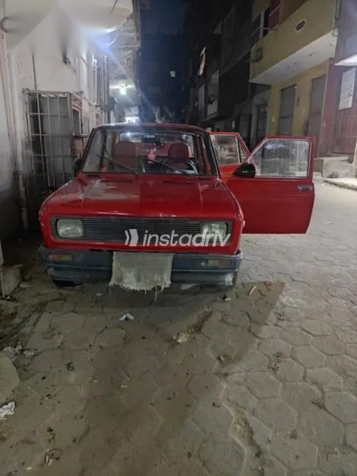 فيات 128 1977 أحمر مستعملة للبيع - 8