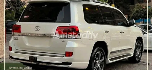 تويوتا لاند كروزر 2020 أبيض مستعملة للبيع - 4