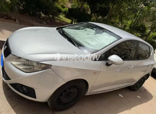 Seat Ibiza 2012 White Used for Sale - 5