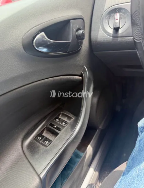 Seat Ibiza 2012 White Used for Sale - 6