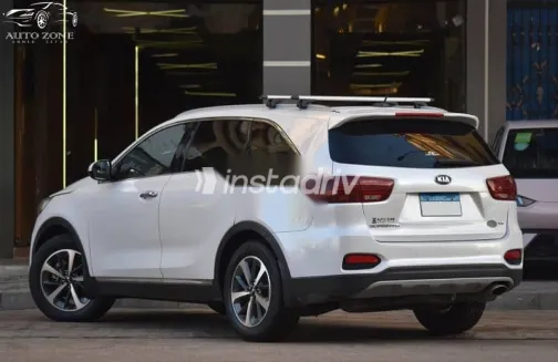 Kia Sorento 2020 White Used for Sale - 3