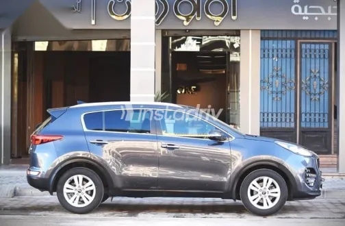 Kia Sportage 2018 Gray Used for Sale - 3