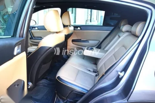 Kia Sportage 2018 Gray Used for Sale - 7