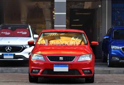 سيات توليدو 2016 أحمر مستعملة للبيع - 2