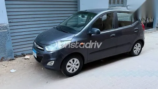 هيونداي I10 2012 رمادي مستعملة للبيع - 2