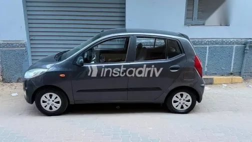 هيونداي I10 2012 رمادي مستعملة للبيع - 4