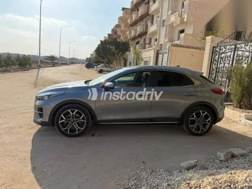 Kia Xceed 2022 Silver Used for Sale - 3