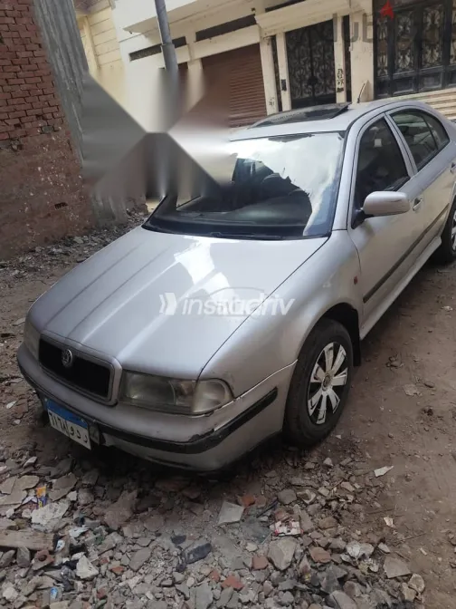سكودا اوكتافيا 1999 فضي مستعملة للبيع - 3