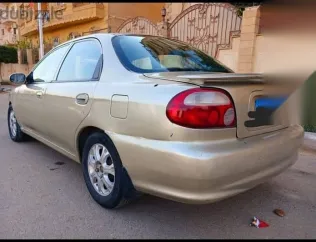 Kia Sephia 1999 Gold Used for Sale