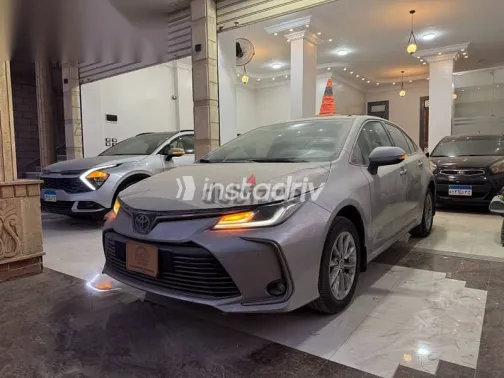 Toyota Corolla 2024 Silver New for Sale - 4