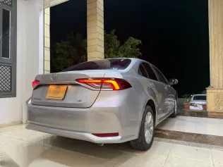 تويوتا كورولا 2024 فضي جديدة للبيع