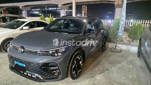 فولكس فاغن تيجون 2024 أبيض مستعملة للبيع - 1