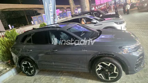 فولكس فاغن تيجون 2024 أبيض مستعملة للبيع - 2