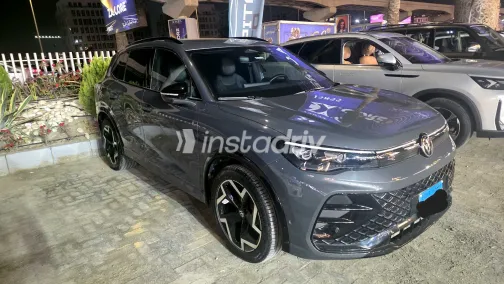 فولكس فاغن تيجون 2024 أبيض مستعملة للبيع - 4