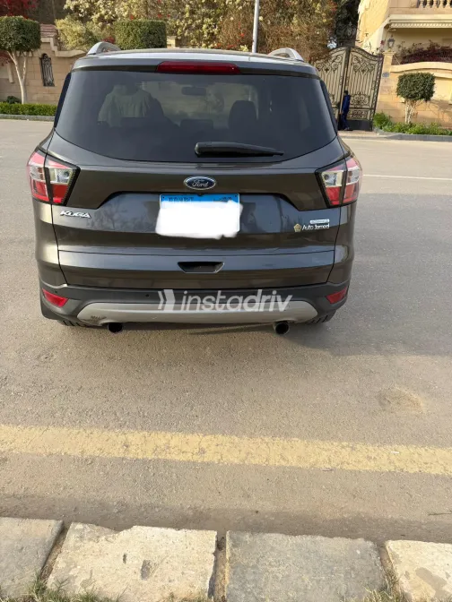 فورد كوجا 2018 أبيض مستعملة للبيع - 2