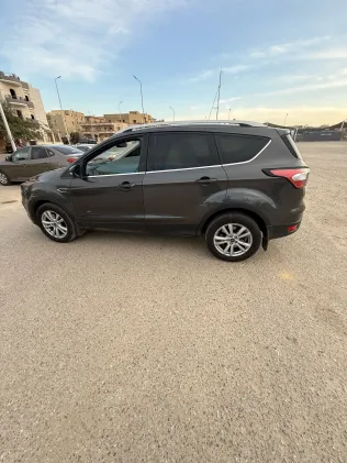 فورد كوجا 2018 أبيض مستعملة للبيع