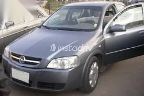 اوبل أسترا 2005 رمادي مستعملة للبيع - 1