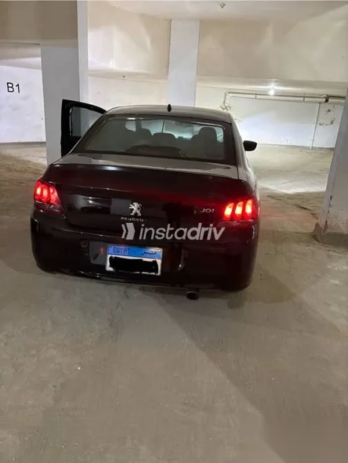 بيجو 301 2021 أسود مستعملة للبيع - 4