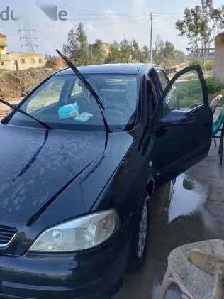 اوبل أسترا 2000 أسود مستعملة للبيع