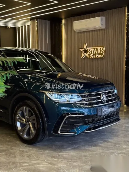 Volkswagen Tiguan 2023 Dark Blue Used for Sale - 3