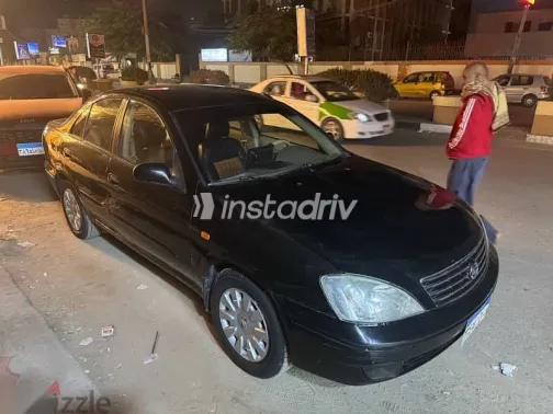 نيسان صنى 2012 أسود مستعملة للبيع - 3