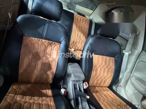 نيسان صنى 2012 أسود مستعملة للبيع - 8