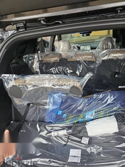 Kia Sorento 2025 Gray New for Sale - 7