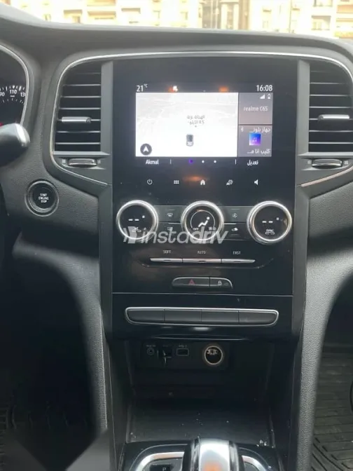 Renault Megane 2022 Red Used for Sale - 7