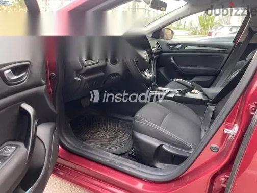 Renault Megane 2022 Red Used for Sale - 9