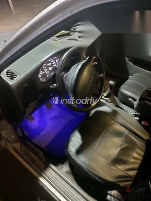 ميتسوبيشي لانسر 1992 فضي مستعملة للبيع - 4