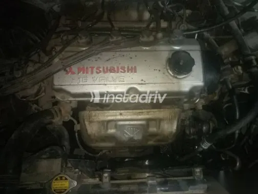 ميتسوبيشي لانسر 1992 فضي مستعملة للبيع - 6