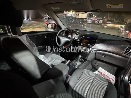 هيونداي إلنترا 2017 رمادي مستعملة للبيع - 7