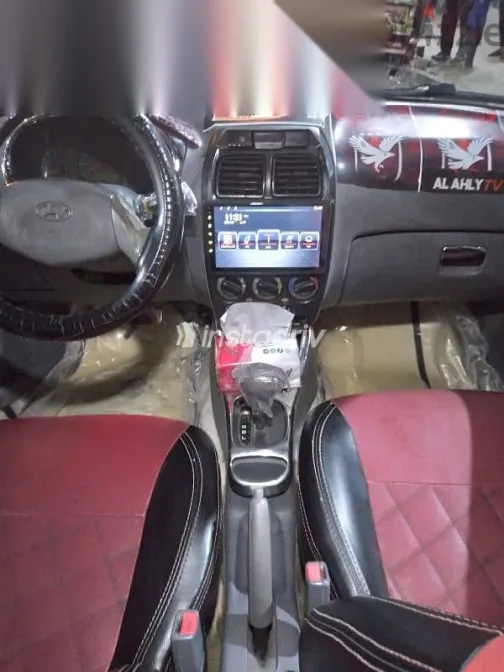 Hyundai Verna 2011 White Used for Sale - 6