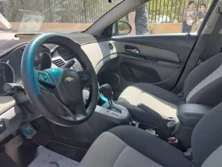 شيفروليه كروز 2010 أزرق غامق مستعملة للبيع