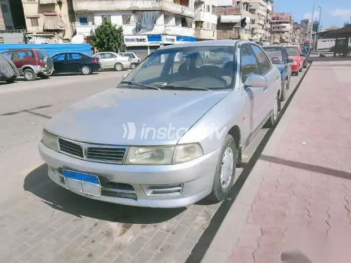 Mitsubishi Lancer 2000 Silver Used for Sale - 1