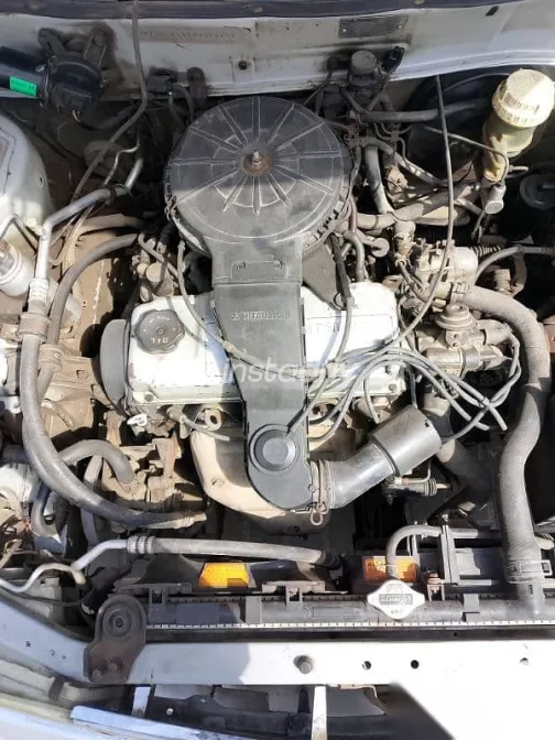 Mitsubishi Lancer 2000 Silver Used for Sale - 7