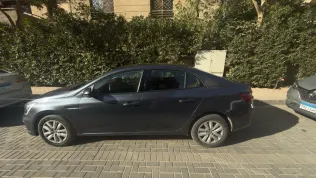 رينو ميجان 2023 أبيض مستعملة للبيع